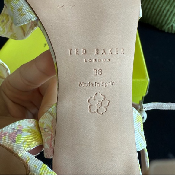 Ted Baker Cream and Yellow Heels with Bow Detail - Picture 5 of 7